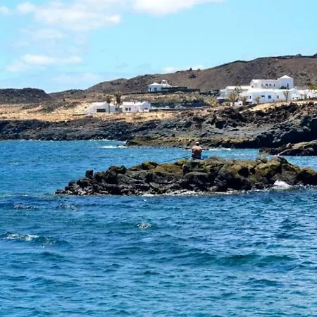 Sunny Studio Lanzarote Apartment *